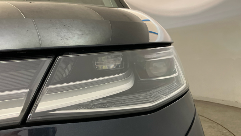 Volkswagen Multivan 2.0 TDI Style 5dr LWB DSG Diesel Estate